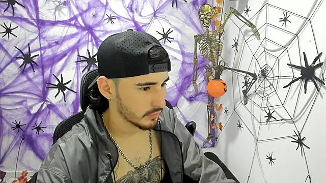 DmitriSanders online show from September 29, 9:41 pm