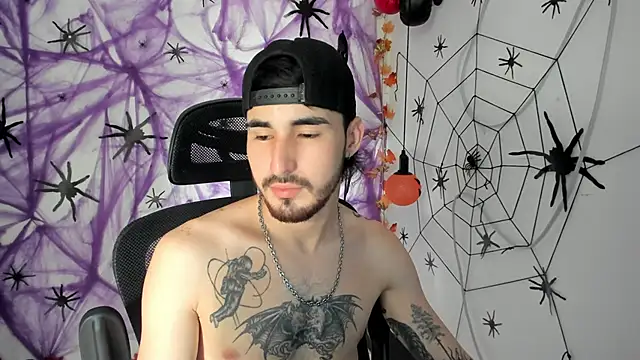 DmitriSanders online show from October 16, 8:10 pm