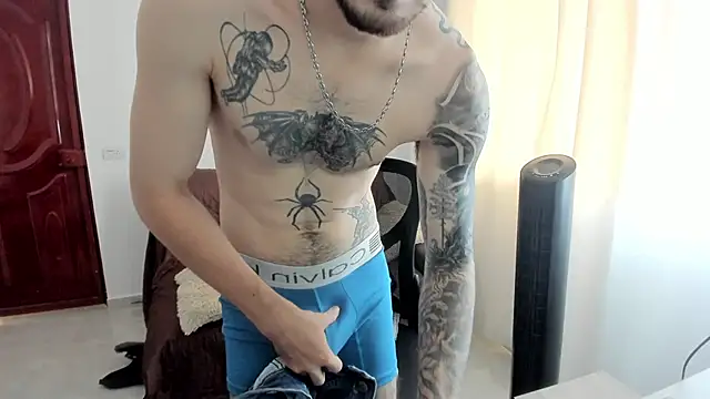 DmitriSanders online show from May 17, 3:41 pm