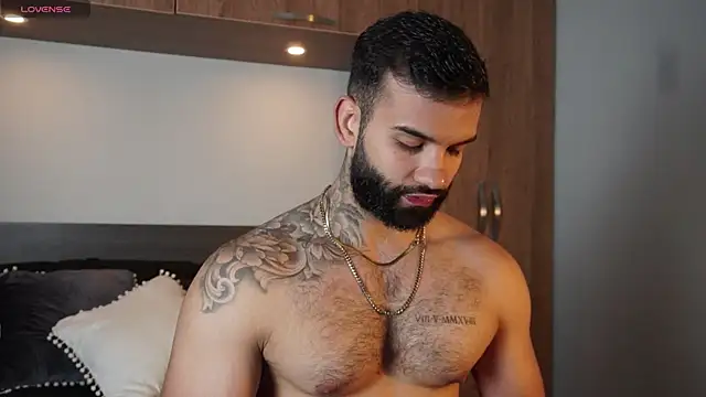 Snapshot of MarkHazze chatting on September 18, 9:39 pm MarkHazze online show from September 18, 9:39 pm