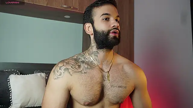 Snapshot of MarkHazze chatting on October 20, 9:59 pm MarkHazze online show from October 20, 9:59 pm