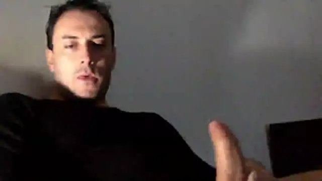 Snapshot of mainnrd chatting on April 12, 8:30 am mainnrd online show from April 12, 8:30 am