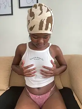 Snapshot of Grusha19 chatting on October 26, 10:21 am Grusha19 online show from October 26, 10:21 am