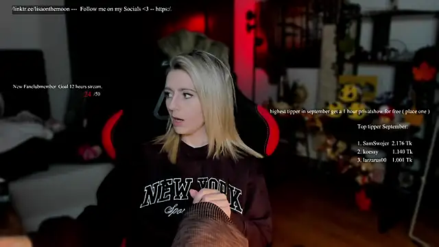 Lisaonthemoon online show from September 17, 6:09 pm