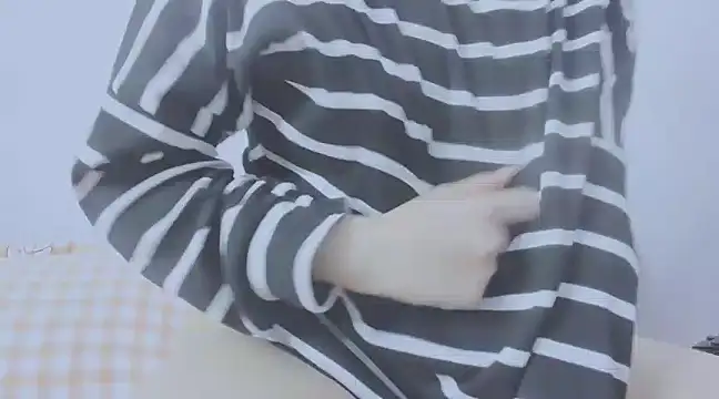 Linh diudang online show from January 2, 6:07 am