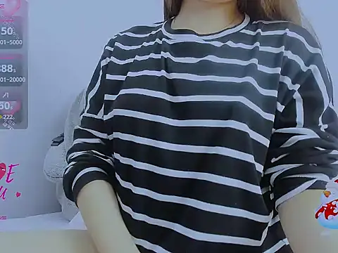 Linh diudang online show from December 18, 2:28 am