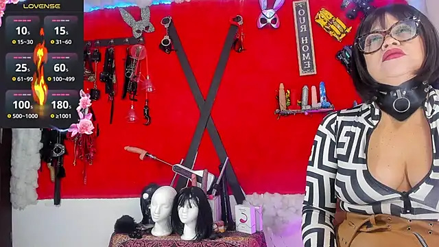 Snapshot of jena_derboo chatting on October 5, 10:24 am jena derboo online show from October 5, 10:24 am