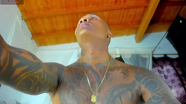 esteveen ortegas  online show from November 25, 10:10 pm