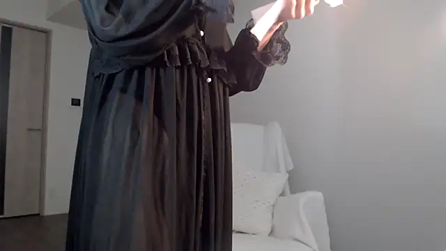 Snapshot of Lily_0000 chatting on January 16, 5:12 pm Lily 0000 online show from January 16, 5:12 pm