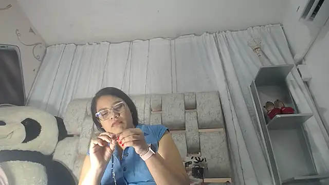 KEYRA-MILLER- online show from February 23, 1:47 am