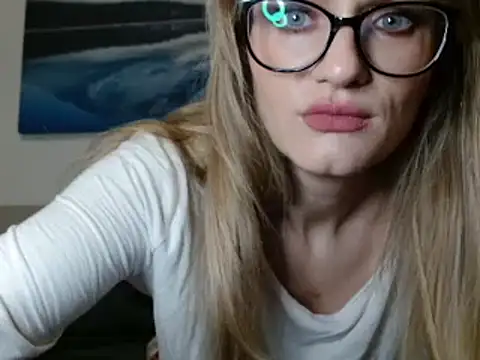 Snapshot of hotjessyca chatting on March 20, 5:46 am hotjessyca online show from March 20, 5:46 am