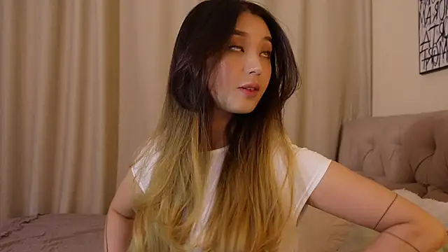 Sarasuo1 online show from December 10, 11:32 am