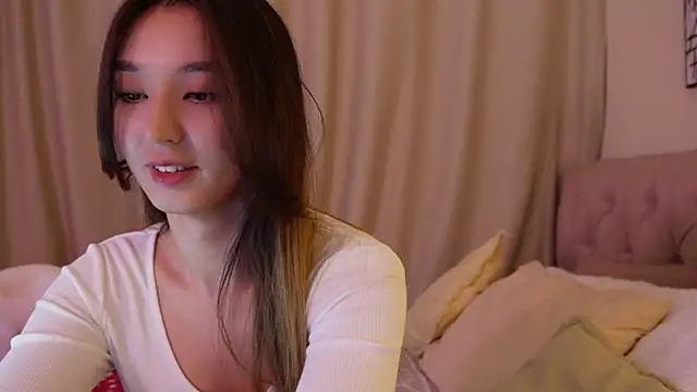 Sarasuo1 online show from December 11, 1:28 pm