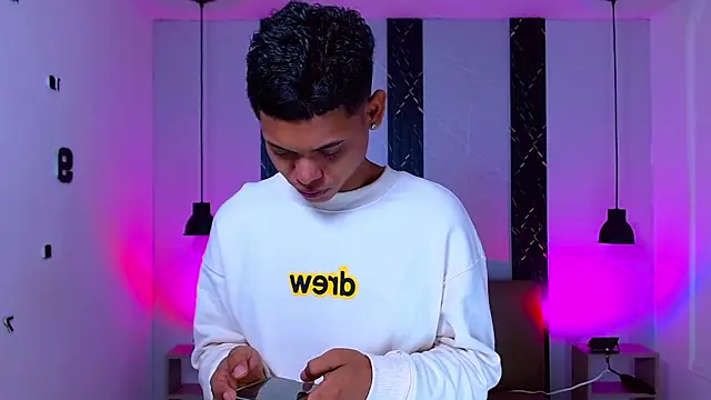 Damar fhelipe online show from October 3, 4:31 am