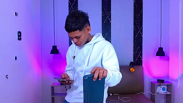 Damar fhelipe online show from October 12, 4:11 am