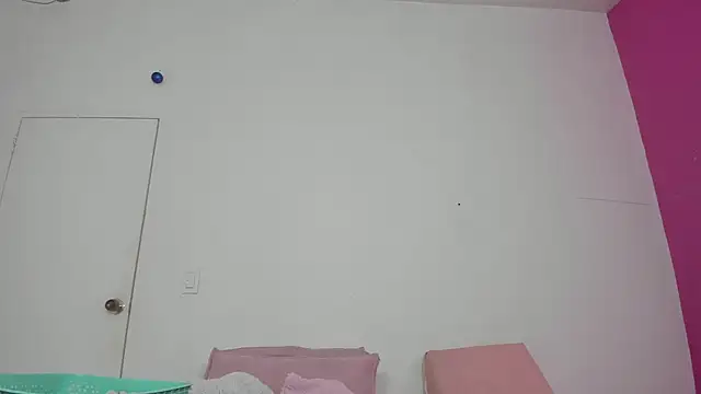 Snapshot of little_sam_ chatting on December 21, 3:03 am little sam online show from December 21, 3:03 am