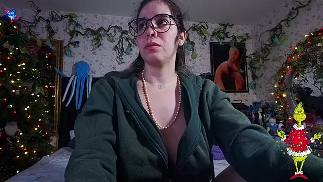 Elizabeth77  online show from December 23, 10:10 am