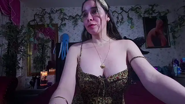 Elizabeth77  online show from October 6, 11:24 pm