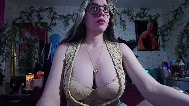 Elizabeth77  online show from October 9, 10:24 am