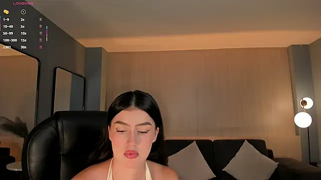 PaulinaSantos  online show from October 13, 7:36 pm