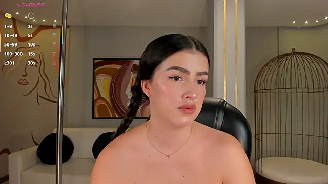 Snapshot of PaulinaSantos_ chatting on July 8, 7:29 pm PaulinaSantos online show from July 8, 7:29 pm