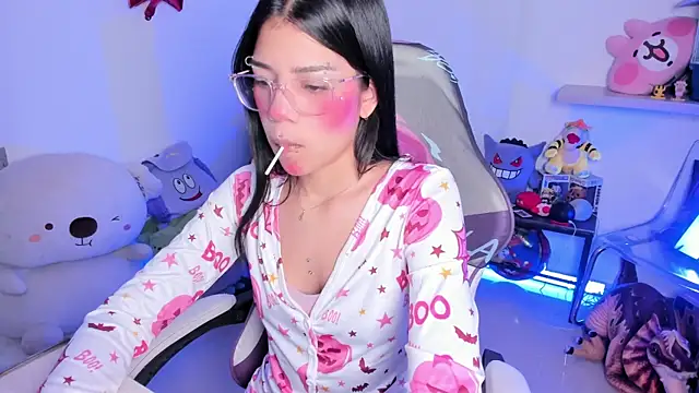 cutestephuwu online show from October 10, 11:37 pm