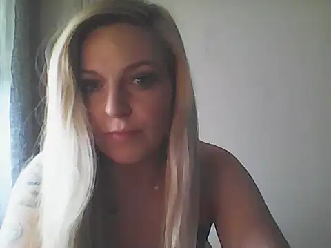 Snapshot of ThatSlutNamed-Heather chatting on February 23, 4:02 pm ThatSlutNamed-Heather online show from February 23, 4:02 pm