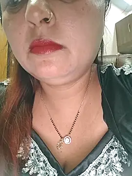 Dianaa9 online show from May 13, 7:50 am