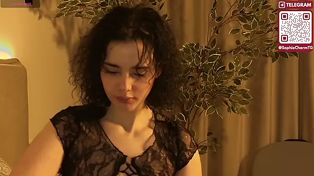 Snapshot of SophieCharm chatting on February 20, 4:42 am SophieCharm online show from February 20, 4:42 am