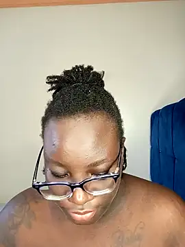 Snapshot of Toomuch_Squirt chatting on February 2, 9:08 am Toomuch Squirt online show from February 2, 9:08 am