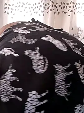 Snapshot of TheDoubleTrouble18xxx chatting on October 8, 9:18 am TheDoubleTrouble18xxx online show from October 8, 9:18 am