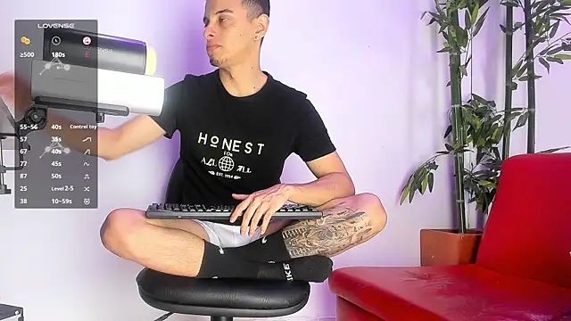 Maximo   online show from March 1, 9:26 pm