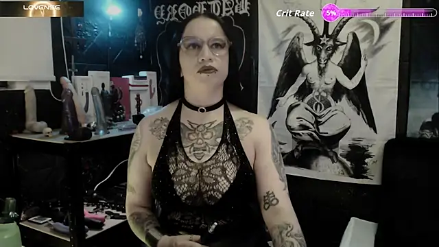 Evil Queen 666 online show from September 30, 7:57 am