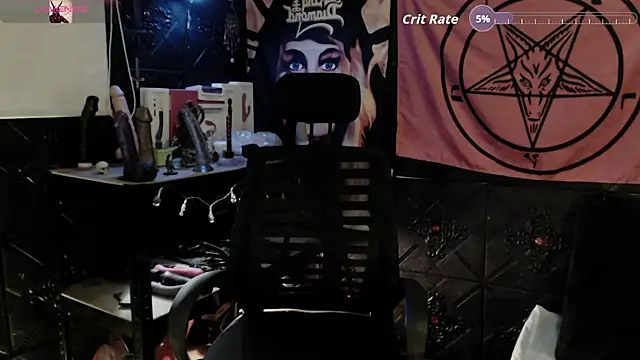 Evil Queen 666 online show from May 16, 6:21 am