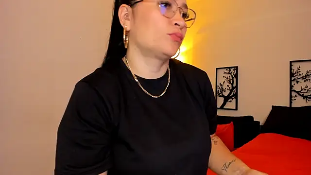 leslie k online show from February 28, 2:31 am