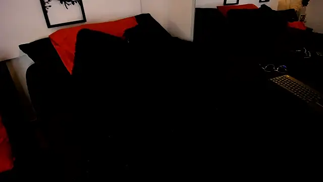 leslie k online show from March 5, 9:49 am