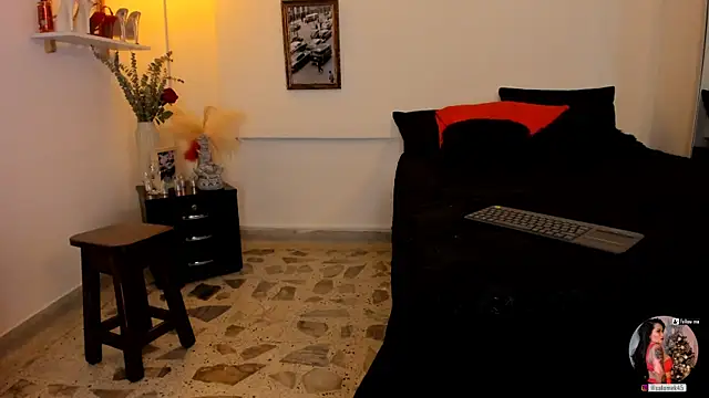 leslie k online show from March 6, 10:20 am