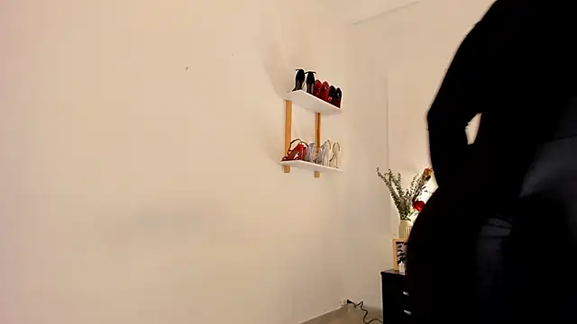 leslie k online show from March 19, 2:59 am