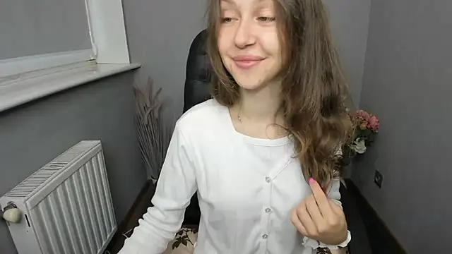 AfinaCutie online show from September 20, 6:25 am