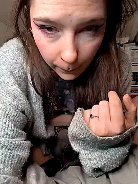 mamiedonuts online show from January 30, 1:10 pm