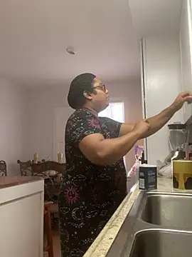 Snapshot of ebonyred chatting on January 20, 3:18 pm ebonyred online show from January 20, 3:18 pm