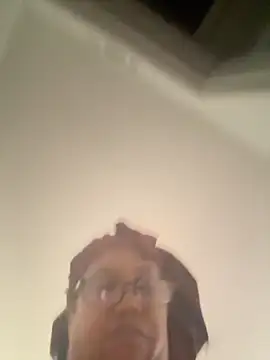 Snapshot of ebonyred chatting on October 31, 1:23 pm ebonyred online show from October 31, 1:23 pm