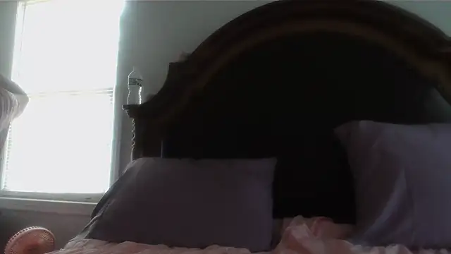ebonyred online show from April 26, 1:42 pm