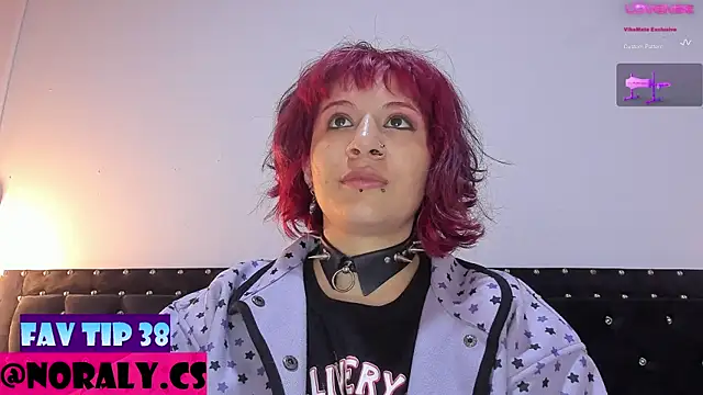 Snapshot of hey_noraly chatting on January 12, 4:07 am hey noraly online show from January 12, 4:07 am