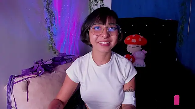 arysUwU online show from February 15, 8:11 am