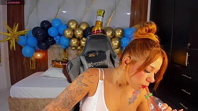 mia 18v online show from October 3, 5:32 pm