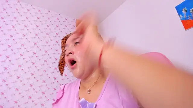 Soyqueen online show from April 30, 7:58 am