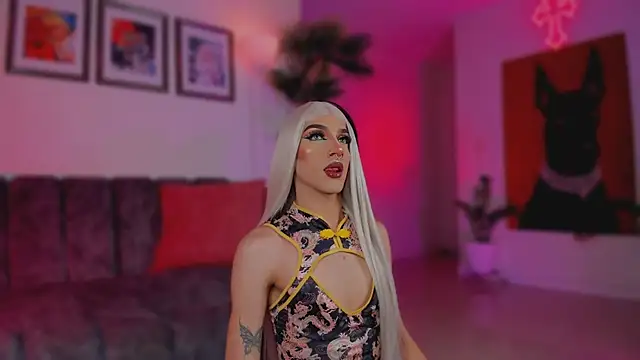 Taylor  foxxx online show from February 24, 5:27 am