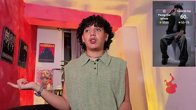 Snapshot of GaelOconner chatting on February 19, 3:35 am GaelOconner online show from February 19, 3:35 am