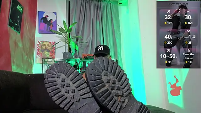 Snapshot of GaelOconner chatting on March 6, 4:53 am GaelOconner online show from March 6, 4:53 am